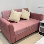10Th Floor Well Design Luxury Studio In Jaipur