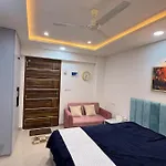 10Th Floor Well Design Luxury Studio In Jaipur